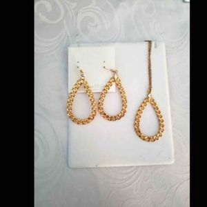 Fifth Avenue Collection Necklace & Earrings